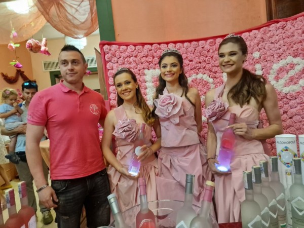 Кметът поздрави 11-то издание на Фестивала на виното Розе в Казанлък