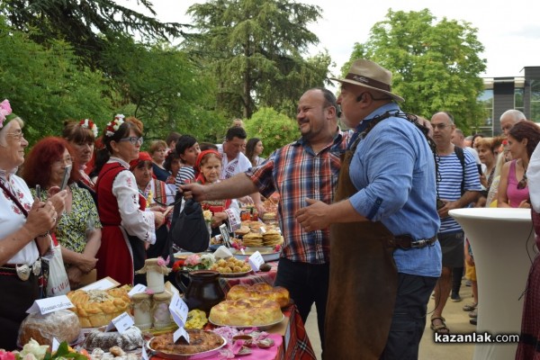 Розариумът се превърна в кулинарна арена за апетитни изкушения 
