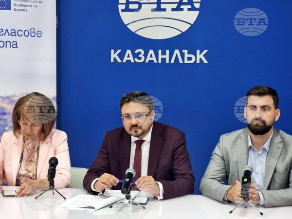 БТА откри в Казанлък първия си пресклуб в необластен град