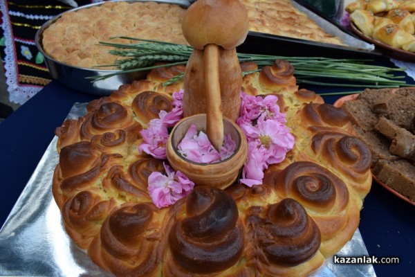 Розариумът се превърна в кулинарна арена за апетитни изкушения 