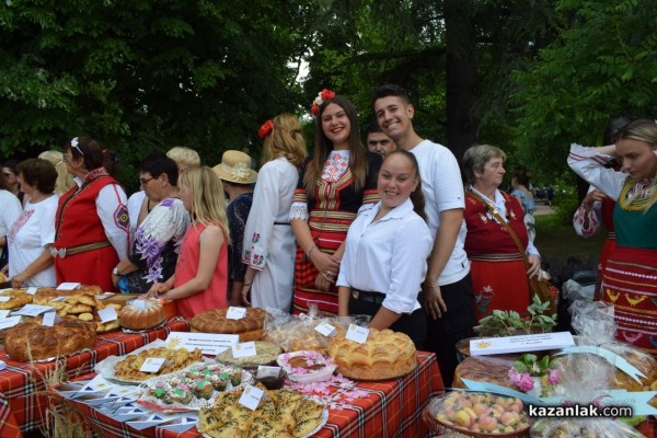 Розариумът се превърна в кулинарна арена за апетитни изкушения 