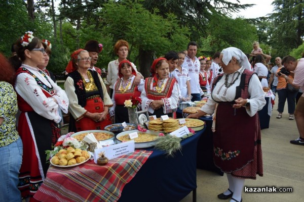 “Хлябът на българина“ и казанлъшки сладолед с Ути Бъчваров 2022