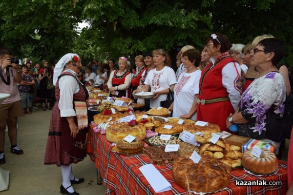 “Хлябът на българина“ и казанлъшки сладолед с Ути Бъчваров 2022