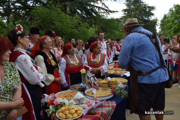 Розариумът се превърна в кулинарна арена за апетитни изкушения 