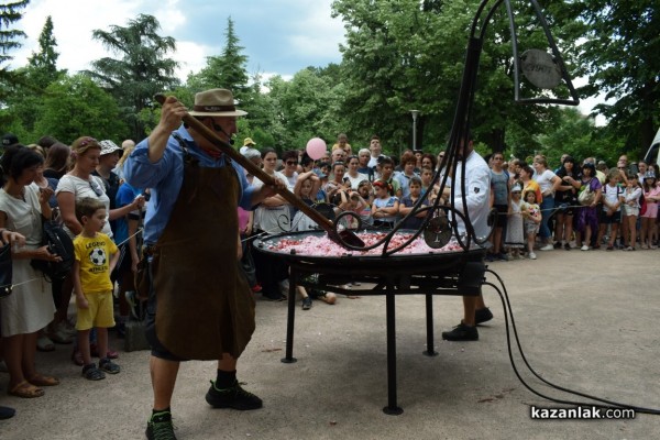 Розариумът се превърна в кулинарна арена за апетитни изкушения 