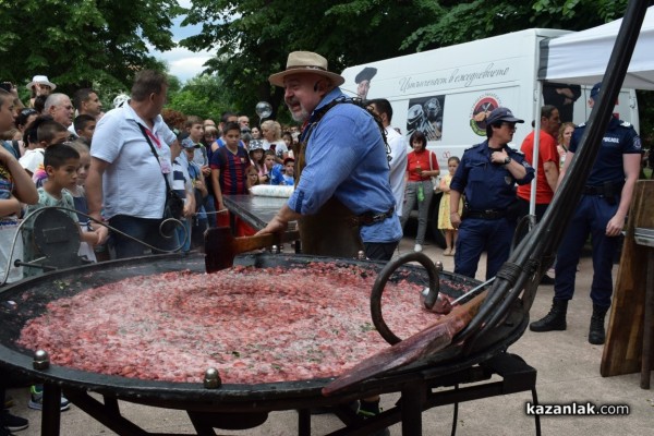 Розариумът се превърна в кулинарна арена за апетитни изкушения 