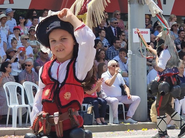 Изобилие от цветове, аромати и емоции на кулминацията на 119-я Празник на розата в Казанлък