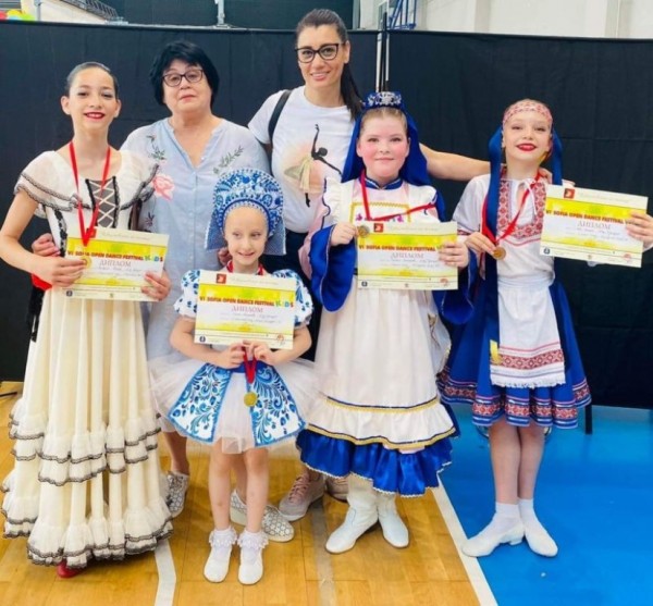 Казанлъшките грации се завърнаха с нови отличия 