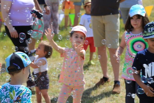 Детски празник зарадва над 200 малчугани край Язовира