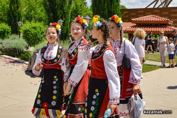 Над 8 000 гости посетиха Дни на розата в Дамасцена