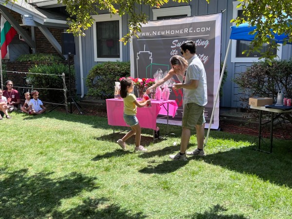 Казанлъчани организират Празник на розата и в Бостън, САЩ 