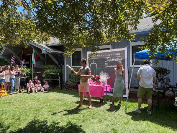 Казанлъчани организират Празник на розата и в Бостън, САЩ 