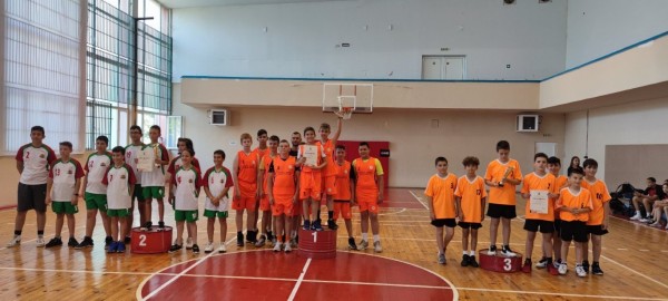 МГ и ОУ “Георги Кирков“ са шампионите по баскетбол в Казанлък