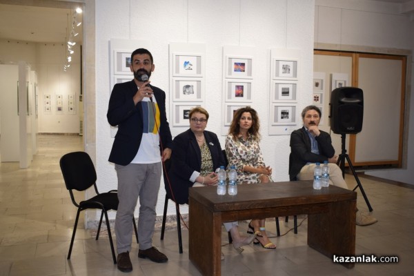 В Галерията представиха луксозния албум с репродукции на художника Иван Милев