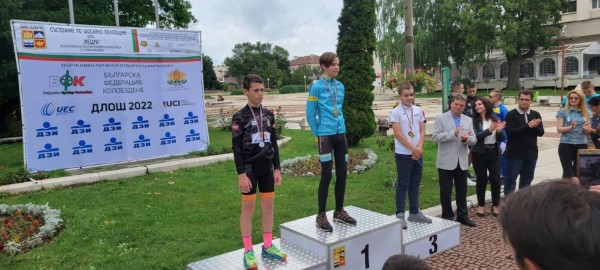 Лястовиците с призови места и титла от шампионата в Мездра 