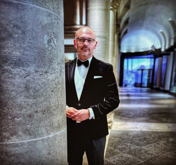 Васил Христов за пътя от Казанлък до Бъкингамския дворец