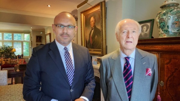 Васил Христов за пътя от Казанлък до Бъкингамския дворец