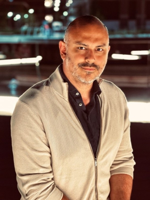 Васил Христов за пътя от Казанлък до Бъкингамския дворец