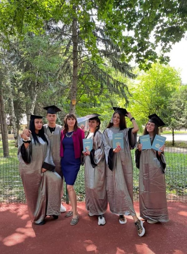 ПГЛПТ изпрати Випуск 2022 с тържествена церемония 