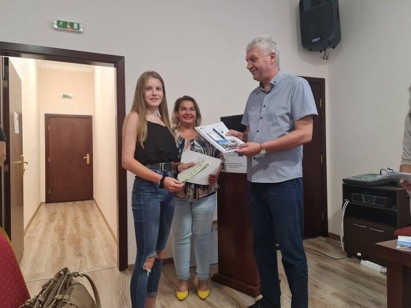 Успешно приключи участието на ПГЛПТ в европроект, реализиран в Португалия