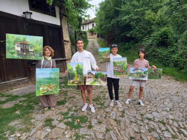 Художниците на “Арт линия“ се завърнаха от пленер в Боженци