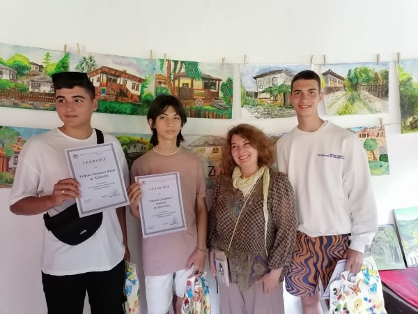 Художниците на “Арт линия“ се завърнаха от пленер в Боженци