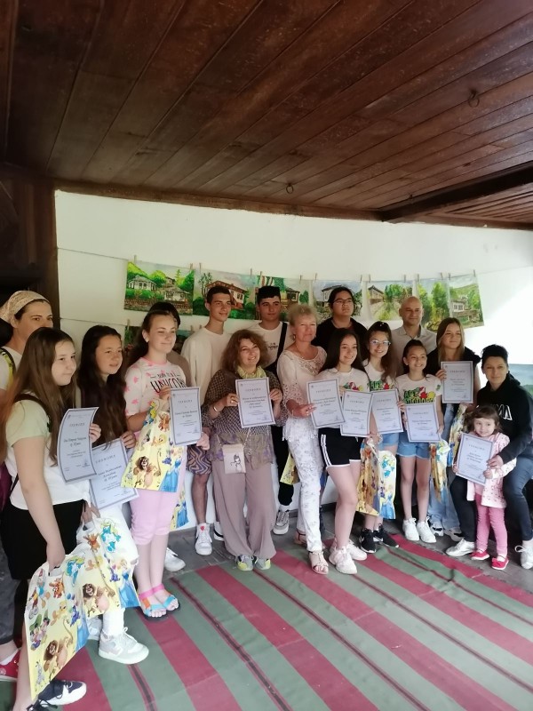 Художниците на “Арт линия“ се завърнаха от пленер в Боженци