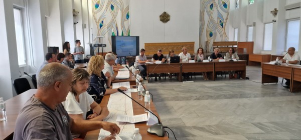 Изпълнителите на тунел под Шипка се срещнаха със заинтересовани страни 