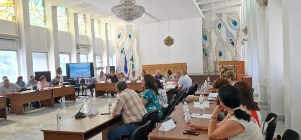 Изпълнителите на тунел под Шипка се срещнаха със заинтересовани страни 