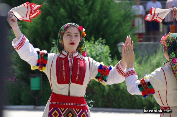 24 колектива от цялата страна разтърсиха мегдана в Дамасцена 