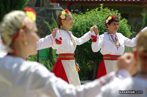 Заигра се хоро голямо в Дамасцена