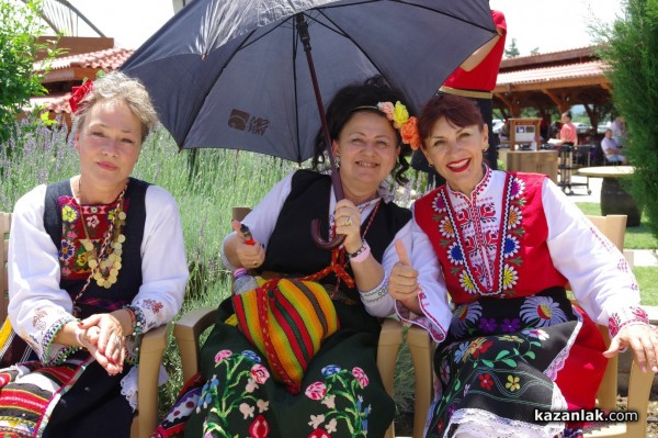 24 колектива от цялата страна разтърсиха мегдана в Дамасцена 