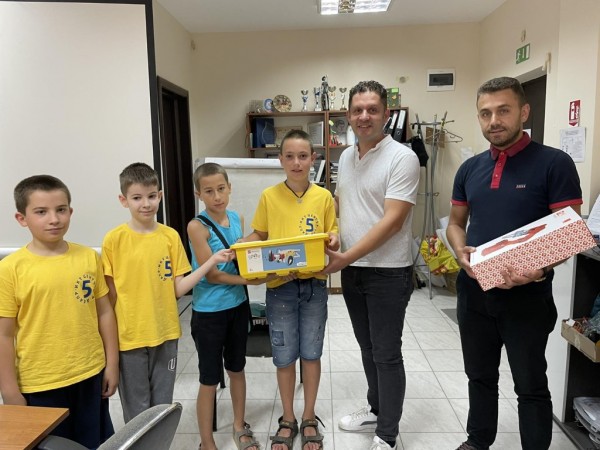 Ротари клуб с награди за робо инженерите от ИКТ Център