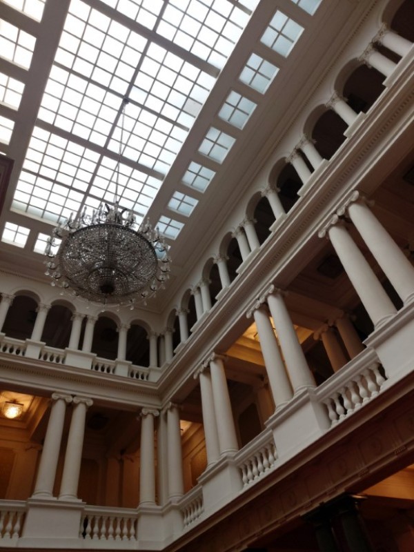 Младежки общински съвет - Казанлък посети Народното събрание 