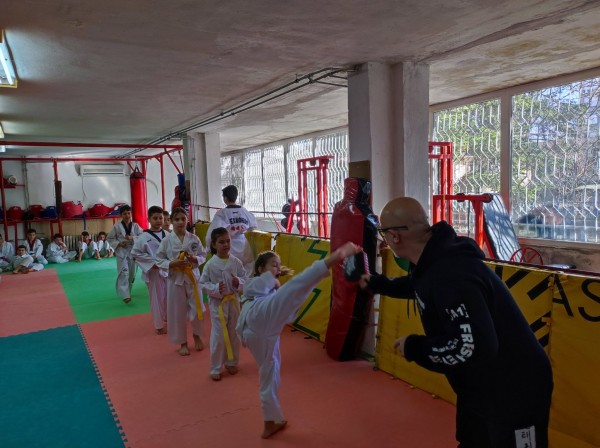 ОДК завършва успешната творческа година с 388 медала и купи