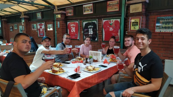 Ученици от ПГЛПТ се завърнаха от практика в Унгария