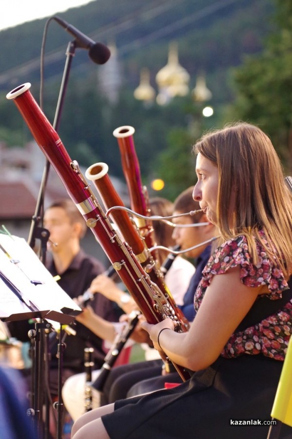 За втора поредна година Академия Роза събира таланти в Шипка 