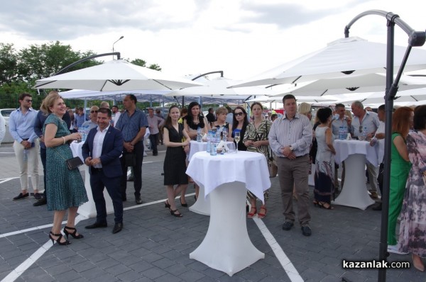 Строителният хипермаркет MASTERHAUS отвори врати в Казанлък