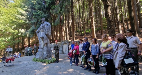 Родолюбиви българи се поклониха пред подвига на Хаджи Димитър и неговите четници днес
