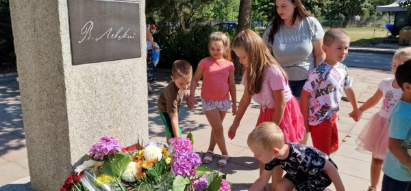 Почит от най-малките към Апостола на свободата