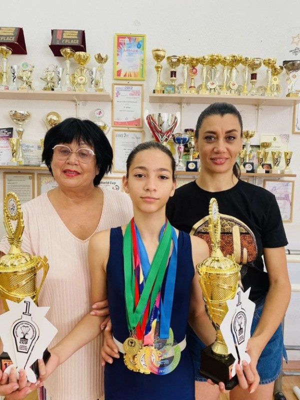 Година изпълнена с невероятни емоции, постижения и успехи за балерините от „Грация“ 