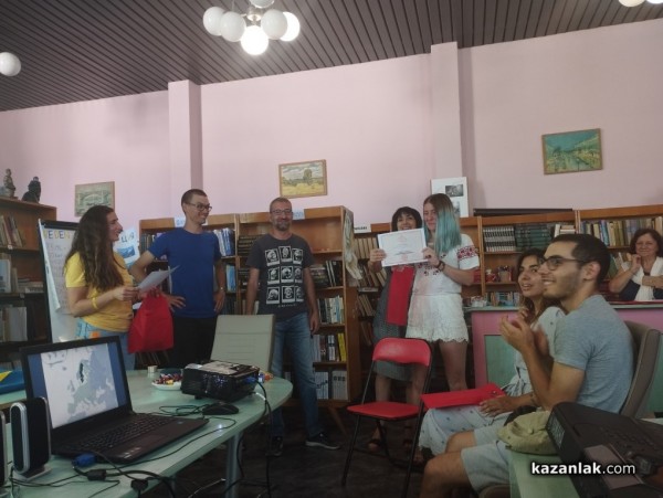 Поредицата “Езикови кафета“ завърши с представяне на страните Швеция и Украйна