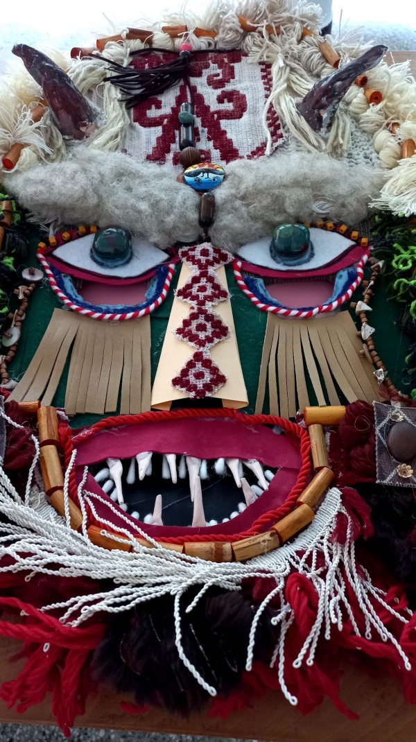 Творби от два конкурса показват в читалището в Шейново