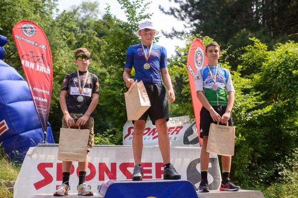 Лястовиците с отлично представяне на държавното в София