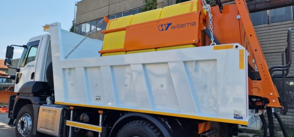 Община Казанлък закупи мултифункционален камион за Общинското предприятие по чистота