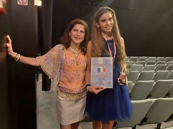 Габриела Жекова и Николай Иванов, първенци в международен конкурс