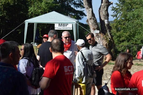 Традиционният събор на Бузлуджа събра хиляди социалисти от цялата страна 