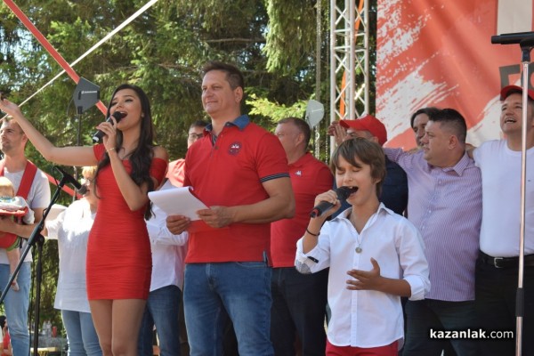 Традиционният събор на Бузлуджа събра хиляди социалисти от цялата страна 