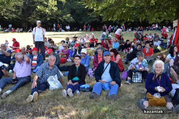 Традиционният събор на Бузлуджа събра хиляди социалисти от цялата страна 
