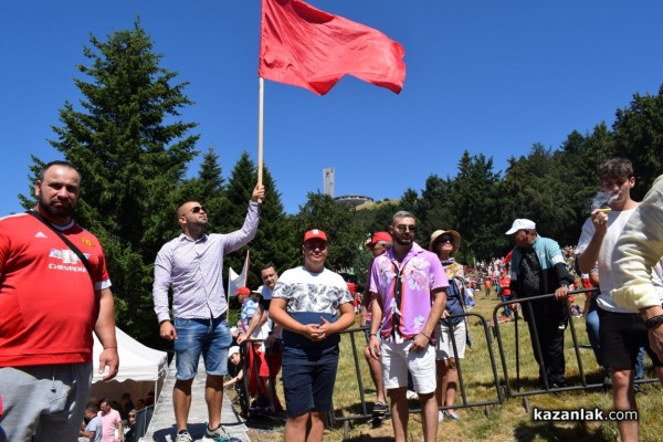 Традиционният събор на Бузлуджа събра хиляди социалисти от цялата страна 